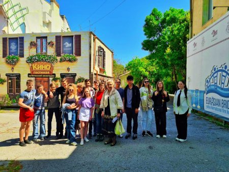 Обучающиеся школы стали участниками VI Крымского открытого фестиваля документального кино «КрымДок».